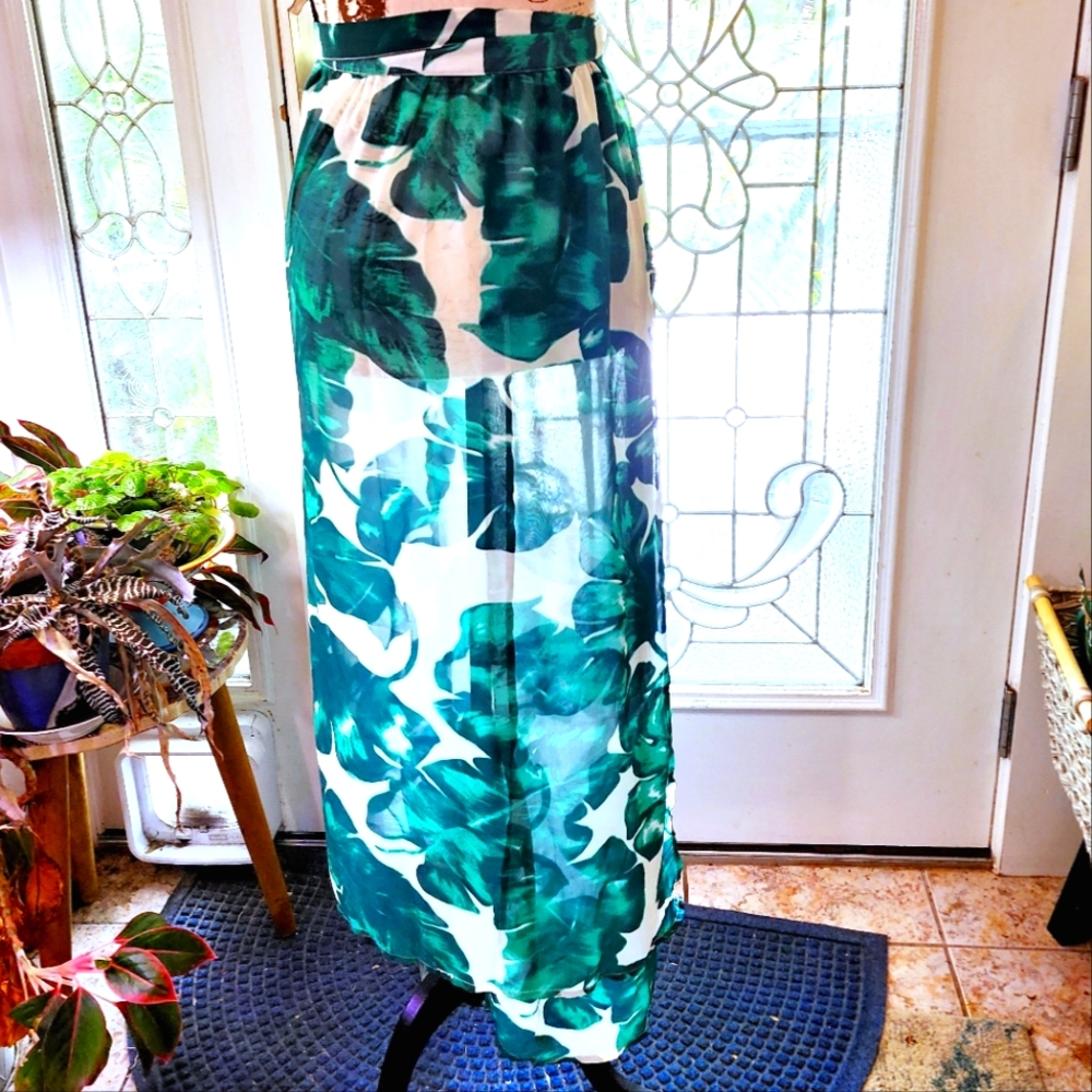 Green & White Wrap Swimsuit Coverup M by Goa by Japna